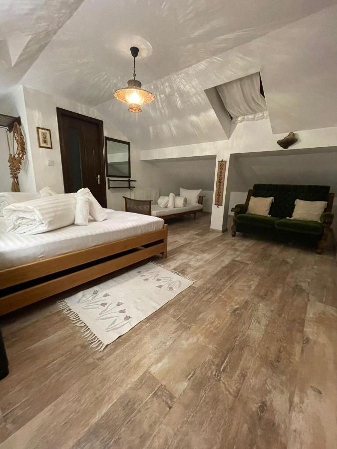 Apartament Yannis Leilighet Alba Iulia Eksteriør bilde